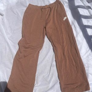 never worn brown Nike sweatpants